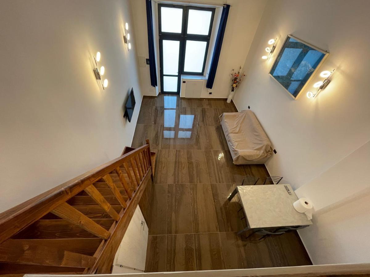 Il Portico Apartment วาโด ลีกูเร ภายนอก รูปภาพ
